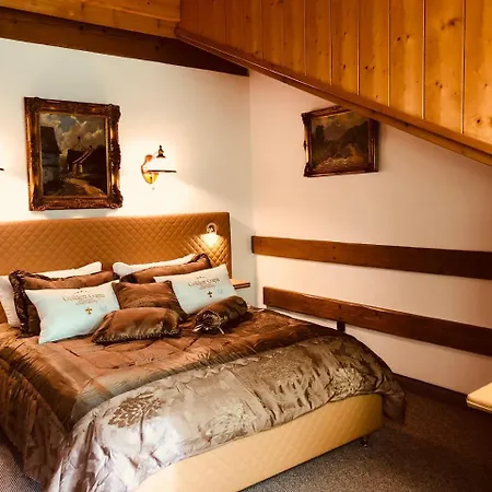 Golden Gapa River Luxury Penthouse 25 *